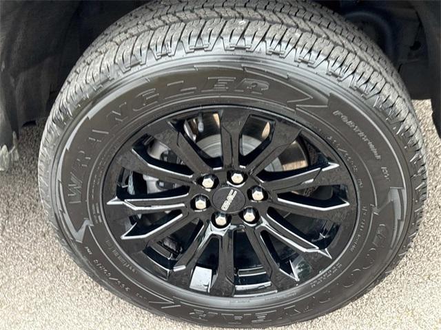 used 2022 GMC Canyon car, priced at $30,037