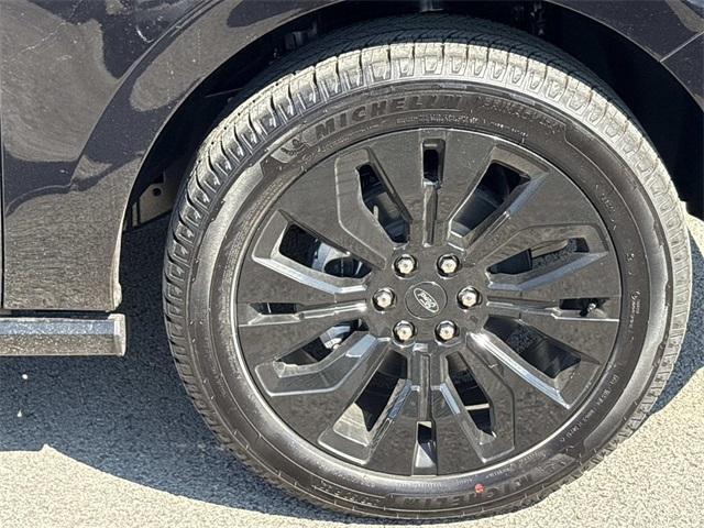 new 2025 Ford Expedition Max car, priced at $83,715