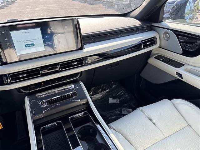 new 2025 Lincoln Aviator car, priced at $93,285