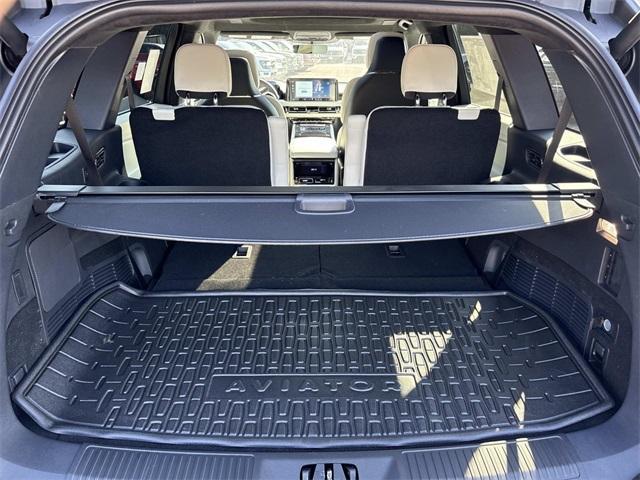 new 2025 Lincoln Aviator car, priced at $93,285