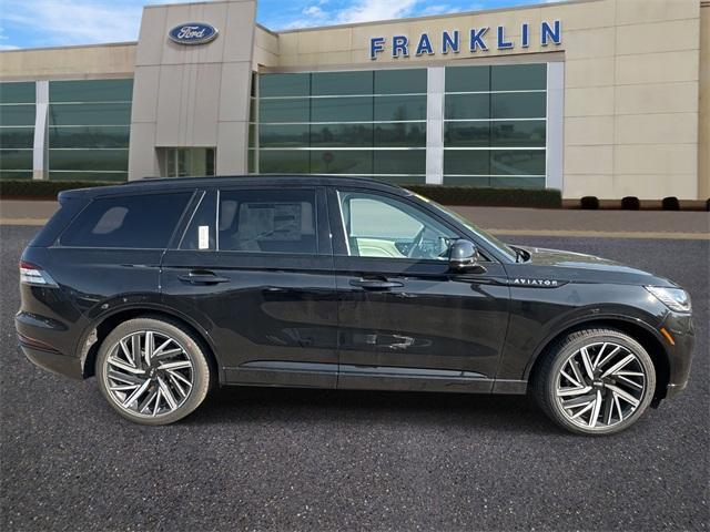 new 2025 Lincoln Aviator car, priced at $93,285