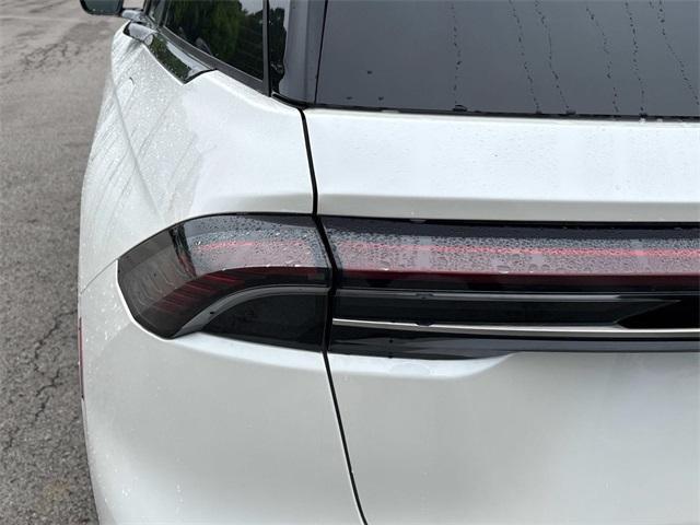 new 2025 Lincoln Nautilus car, priced at $56,622