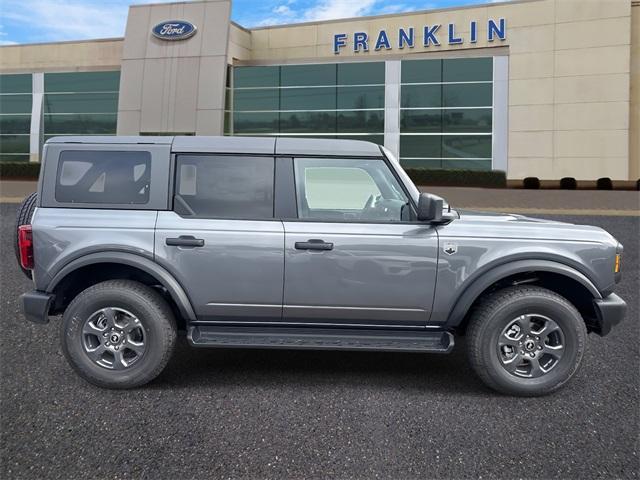 new 2025 Ford Bronco car, priced at $45,259