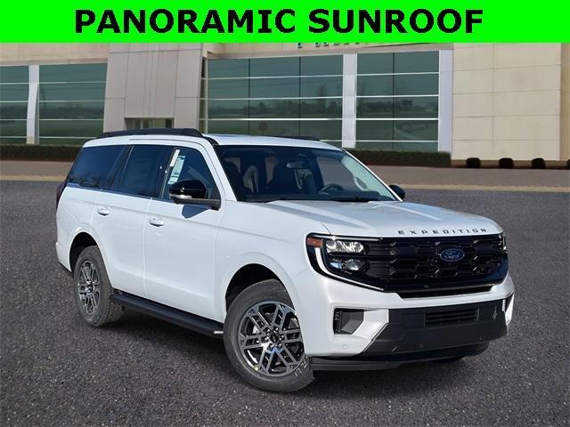 new 2025 Ford Expedition car, priced at $73,585