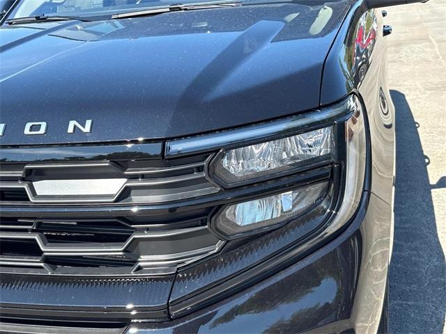 new 2025 Ford Expedition car, priced at $71,960