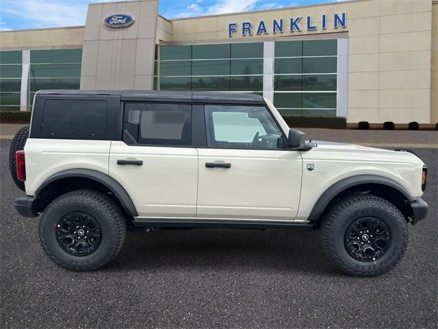new 2025 Ford Bronco car, priced at $52,609