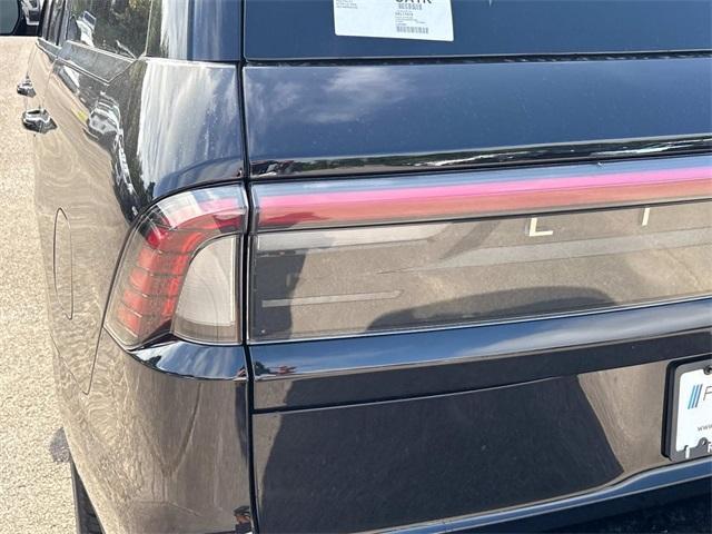 new 2025 Lincoln Navigator car, priced at $105,875