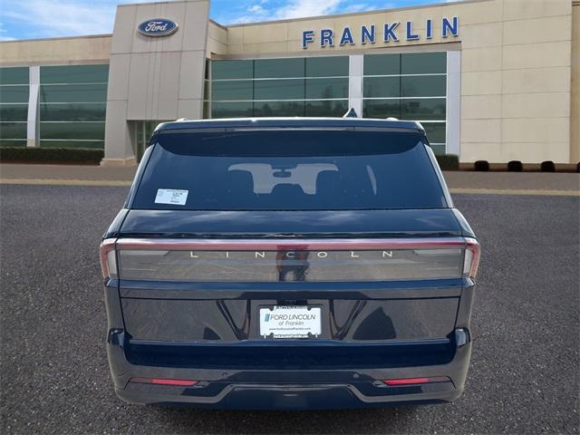 new 2025 Lincoln Navigator car, priced at $105,875