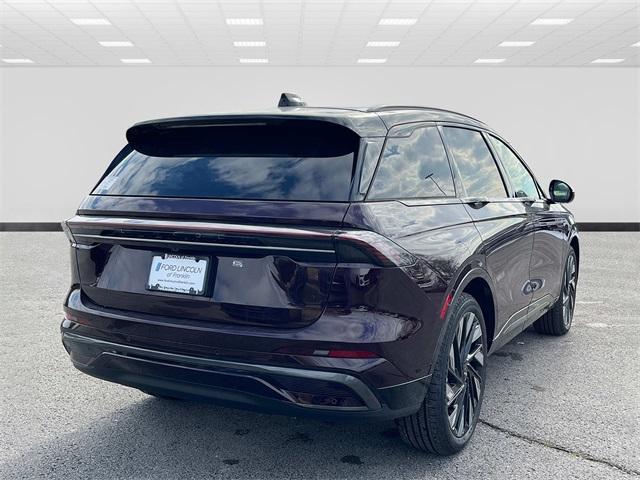 new 2025 Lincoln Nautilus car, priced at $62,902