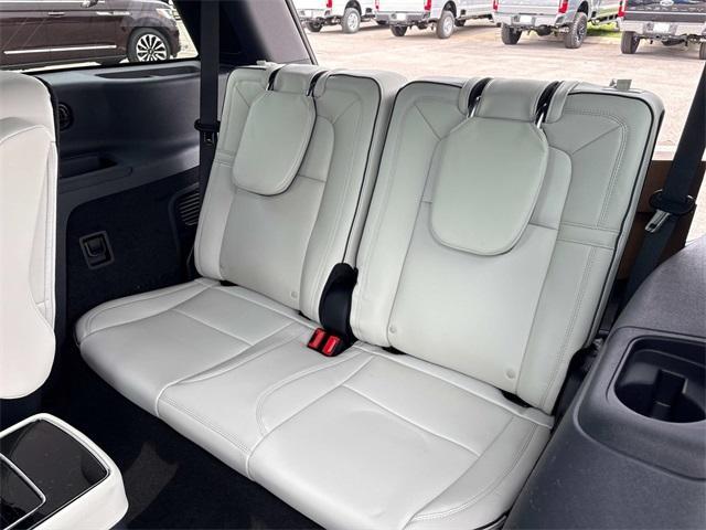 new 2025 Lincoln Aviator car, priced at $91,875