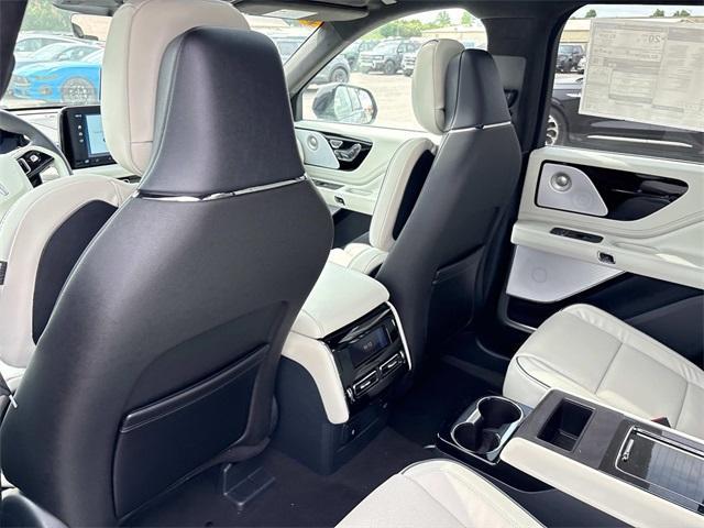new 2025 Lincoln Aviator car, priced at $91,875