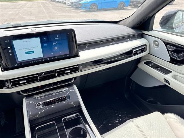 new 2025 Lincoln Aviator car, priced at $91,875