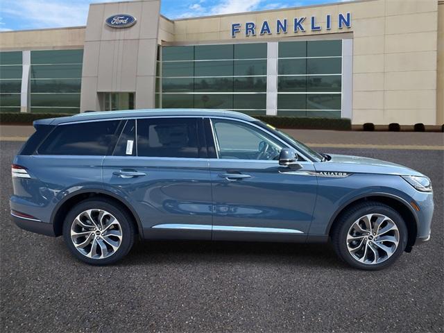 new 2025 Lincoln Aviator car, priced at $66,213