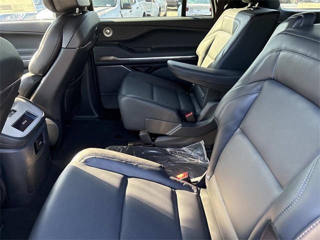 new 2025 Lincoln Navigator L car, priced at $109,160