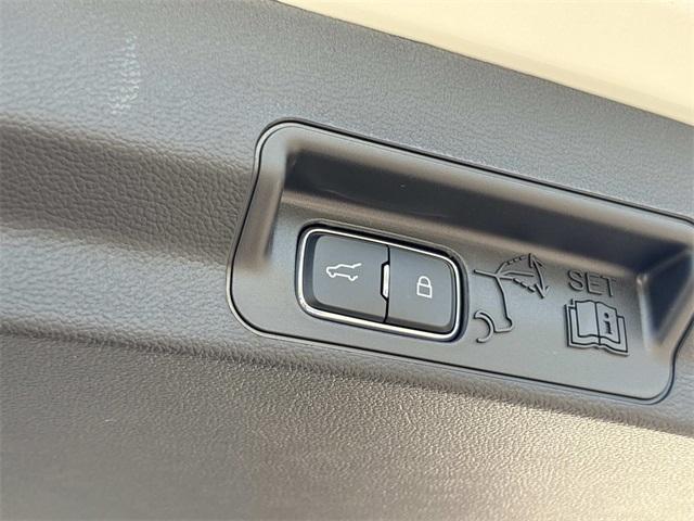 new 2025 Ford Explorer car, priced at $58,740