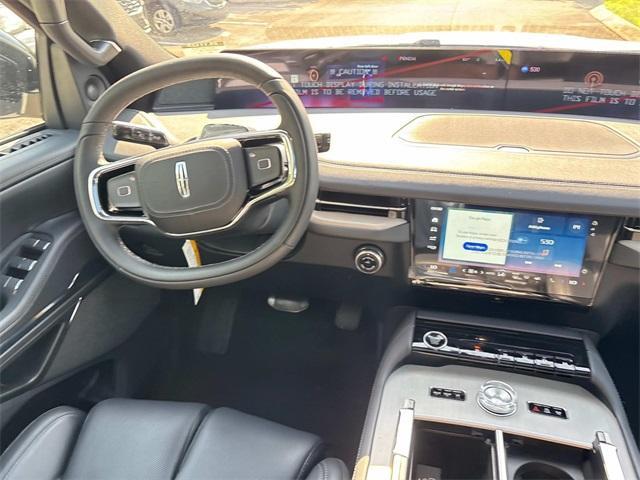 new 2025 Lincoln Navigator L car, priced at $109,675
