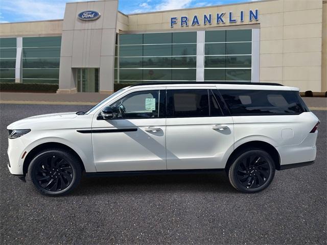 new 2025 Lincoln Navigator L car, priced at $109,675