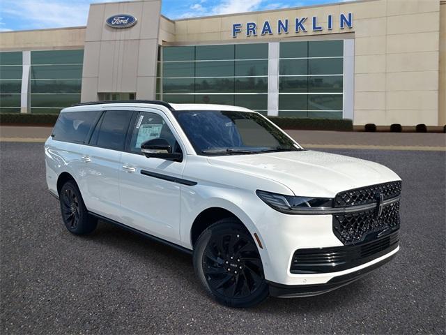 new 2025 Lincoln Navigator L car, priced at $109,675