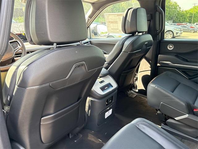 new 2025 Lincoln Navigator L car, priced at $109,675