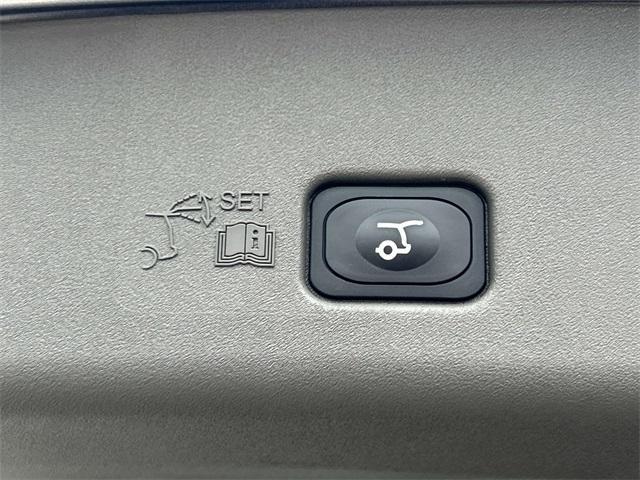new 2025 Lincoln Nautilus car, priced at $56,252
