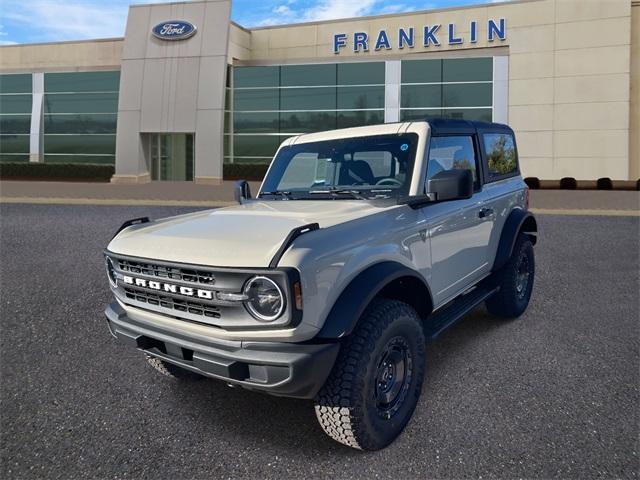 new 2025 Ford Bronco car, priced at $48,040