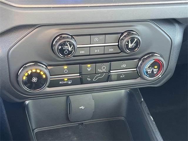 new 2025 Ford Bronco car, priced at $48,040