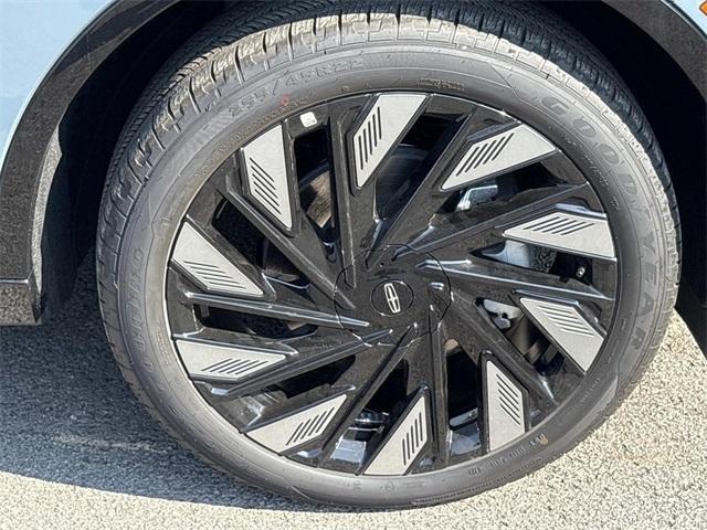 new 2025 Lincoln Nautilus car, priced at $65,853