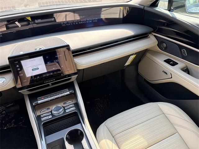 new 2025 Lincoln Nautilus car, priced at $65,853