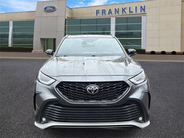 used 2023 Toyota Highlander car, priced at $39,980