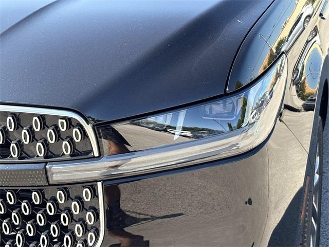 new 2025 Lincoln Navigator car, priced at $102,590