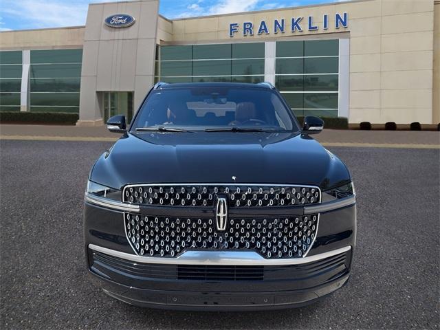 new 2025 Lincoln Navigator car, priced at $102,590
