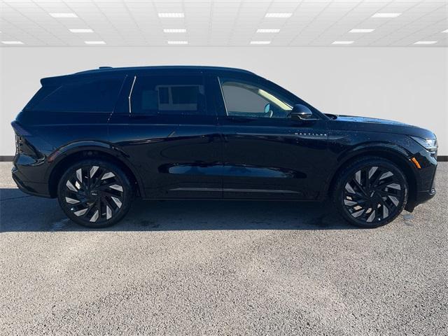 new 2025 Lincoln Nautilus car, priced at $64,104