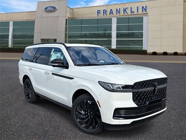 new 2025 Lincoln Navigator car, priced at $110,170