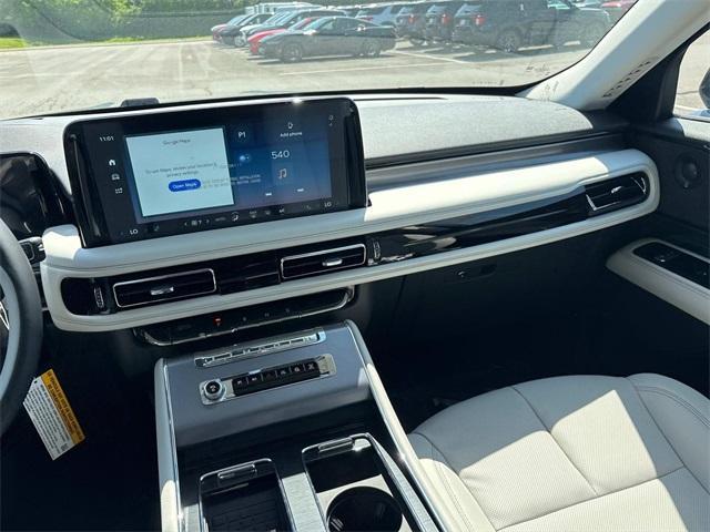 new 2025 Lincoln Aviator car, priced at $65,784