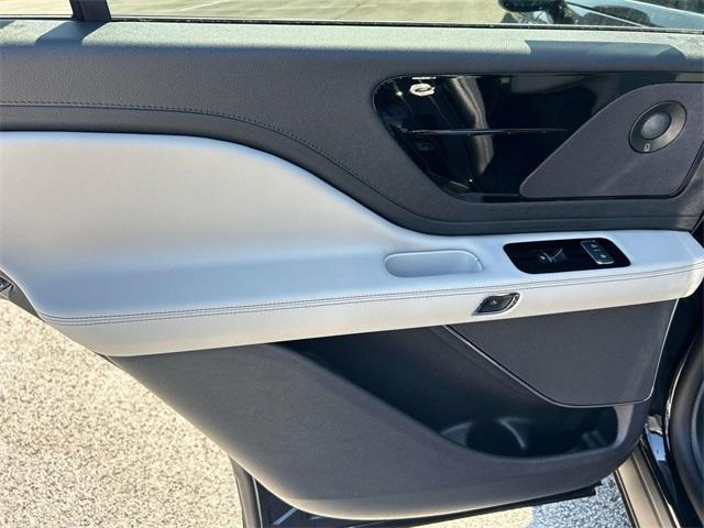 new 2025 Lincoln Aviator car, priced at $67,087