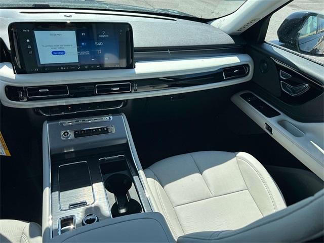 new 2025 Lincoln Aviator car, priced at $67,087