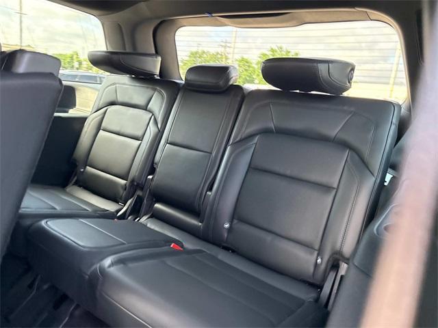 new 2025 Lincoln Navigator car, priced at $105,935