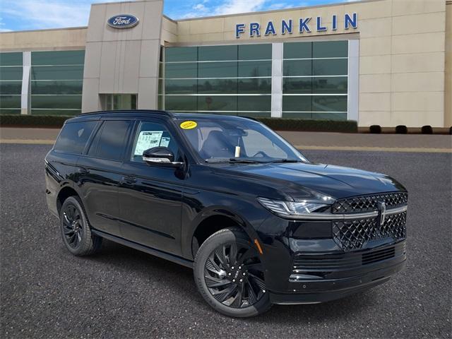 new 2025 Lincoln Navigator car, priced at $105,935