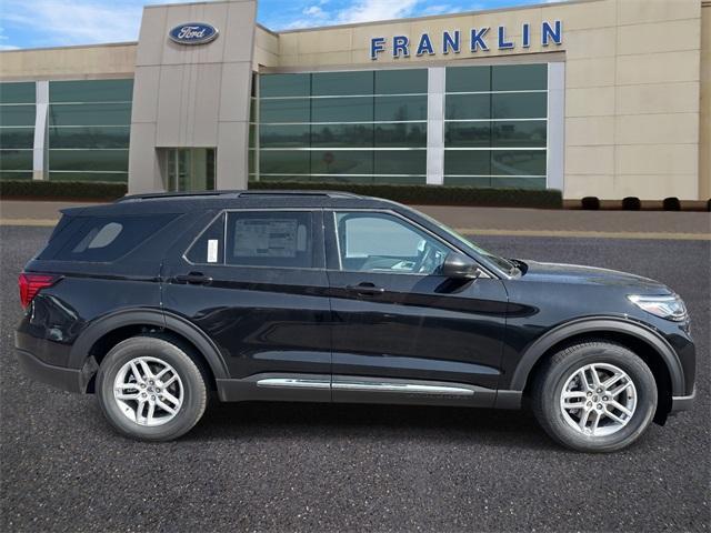 new 2025 Ford Explorer car, priced at $40,401