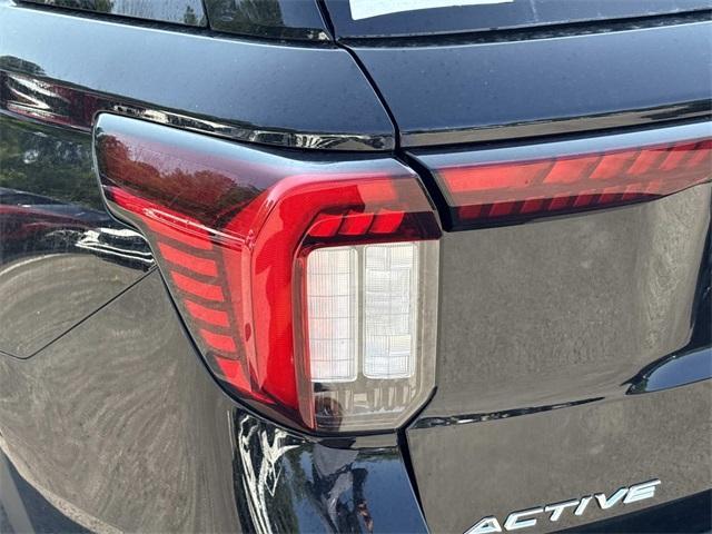 new 2025 Ford Explorer car, priced at $40,401