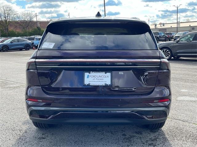 new 2025 Lincoln Nautilus car, priced at $81,295