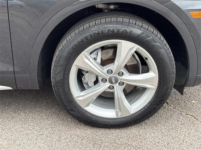 used 2020 Audi Q5 car, priced at $21,980