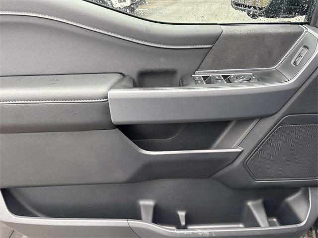 new 2025 Ford F-150 car, priced at $51,658