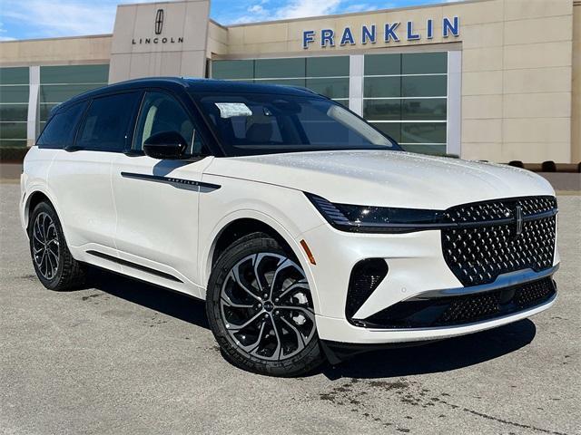 new 2025 Lincoln Nautilus car, priced at $64,301