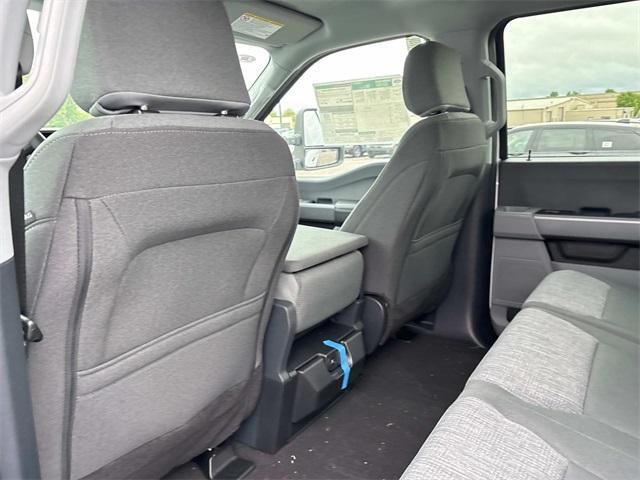 new 2025 Ford F-250 car, priced at $67,012