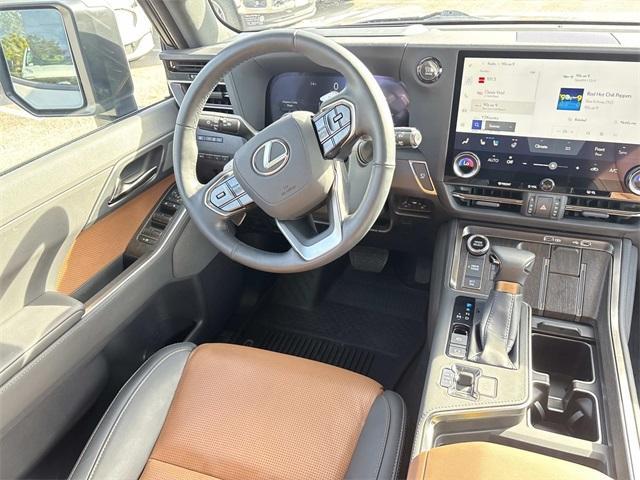 used 2025 Lexus GX 550 car, priced at $92,980