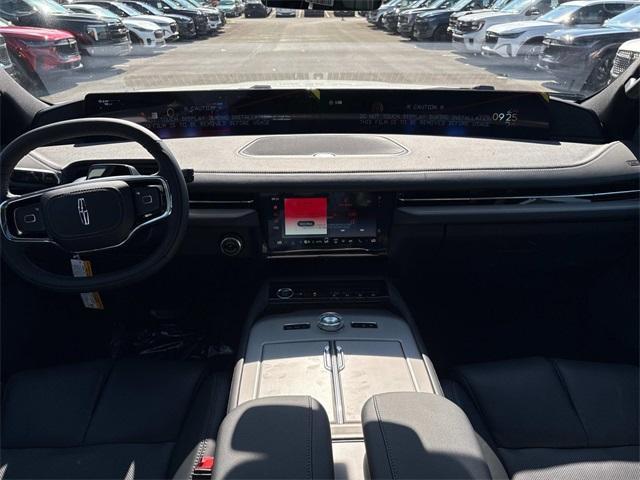 new 2025 Lincoln Navigator car, priced at $106,440