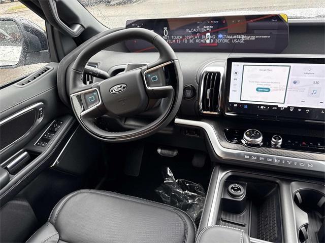 new 2025 Ford Expedition car, priced at $85,230