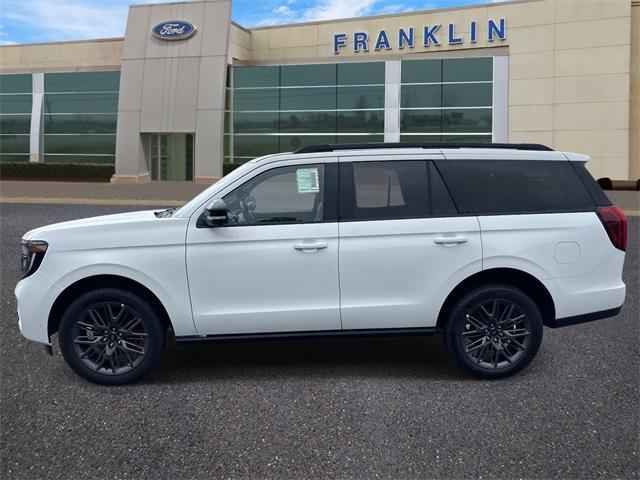 new 2025 Ford Expedition car, priced at $85,230