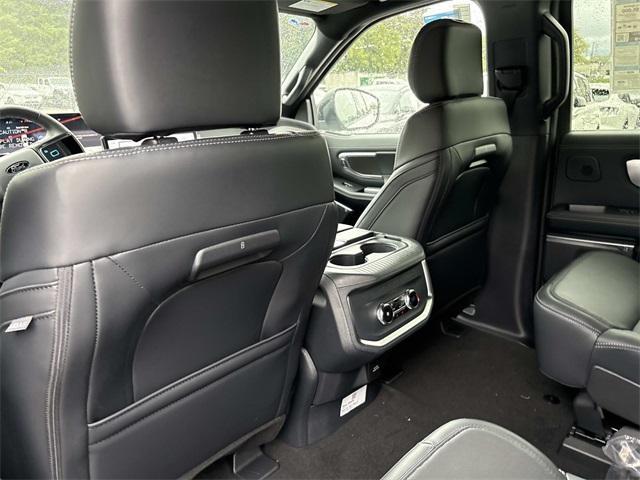 new 2025 Ford Expedition car, priced at $85,230